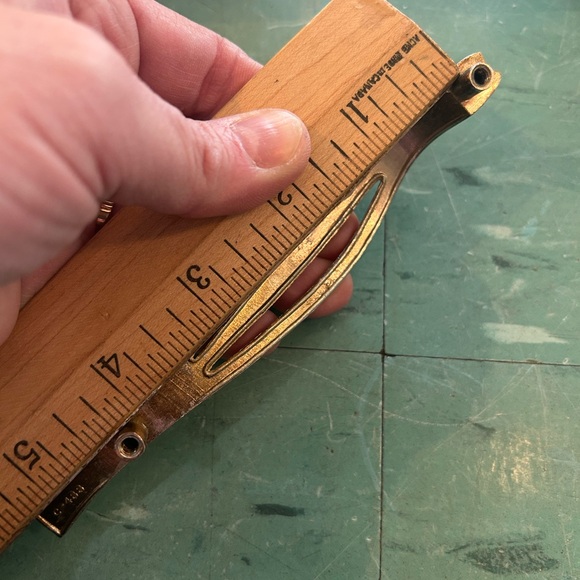 Unique asymmetrical dresser handle pull hardware silver chrome - Picture 5 of 5